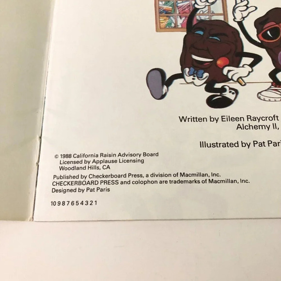 Vtg 1988 The California Raisins Raisins  In Motion A Flashback Book Paperback - Picture 7 of 16